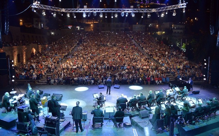 Kadim Al Sahir at Beiteddine Festival